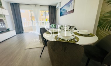 Resale - Apartment / flat - Torrevieja - Centro