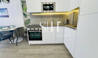 Resale - Apartment / flat - Torrevieja - Centro