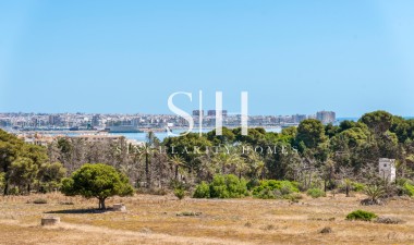 Resale - Apartment / flat - Orihuela Costa - Punta Prima