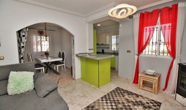 Resale - Villa - Orihuela Costa - Villamartín