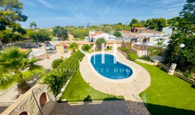 Herverkoop - Villa - Torrevieja - Los balcones