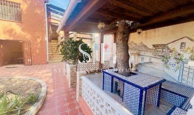 Herverkoop - Villa - Torrevieja - Los balcones