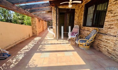 Herverkoop - Villa - Torrevieja - Los balcones