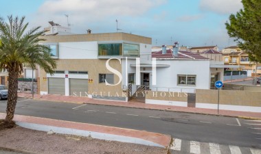 Återförsäljning - Villa - Rojales