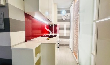 Resale - Apartment / flat - Torrevieja - Playa del Cura