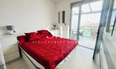 Resale - Apartment / flat - Torrevieja - Playa del Cura