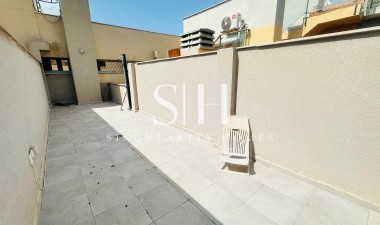 Resale - Apartment / flat - Torrevieja - Playa del Cura