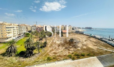 Resale - Apartment / flat - Torrevieja - Playa del Cura