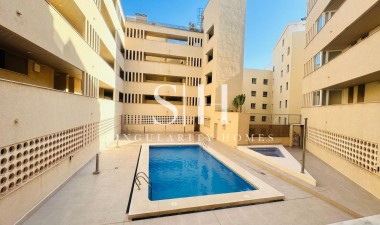 Resale - Apartment / flat - Torrevieja - Playa del Cura