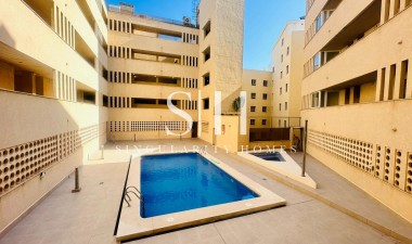 Resale - Apartment / flat - Torrevieja - Playa del Cura