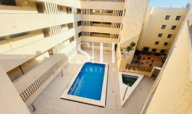 Resale - Apartment / flat - Torrevieja - Playa del Cura