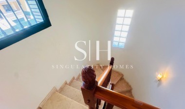 Resale - Villa - Orihuela Costa - PAU 8