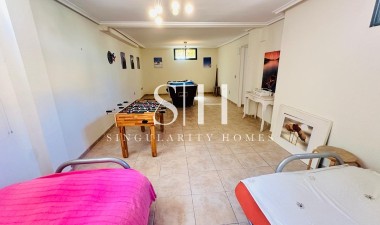 Resale - Villa - Orihuela Costa - PAU 8