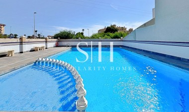 Wiederverkauf - Wohnung - Orihuela Costa - La Zenia