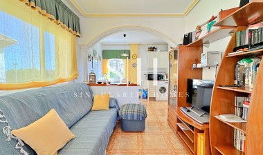 Resale - Apartment / flat - Orihuela Costa - La Zenia