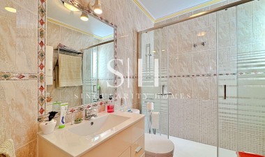 Resale - Apartment / flat - Orihuela Costa - La Zenia