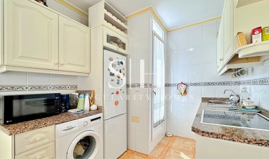 Resale - Apartment / flat - Orihuela Costa - La Zenia