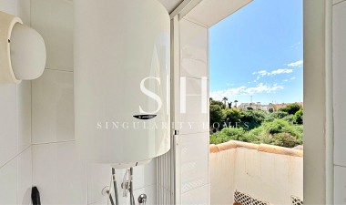 Resale - Apartment / flat - Orihuela Costa - La Zenia