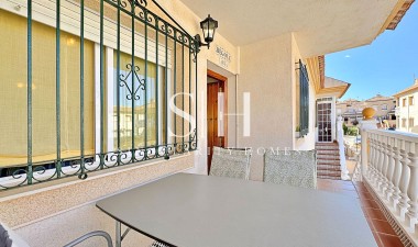 Resale - Apartment / flat - Orihuela Costa - La Zenia
