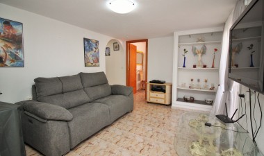 Resale - Villa - Orihuela Costa - Villamartín