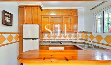 Resale - House - Orihuela Costa - La Campana