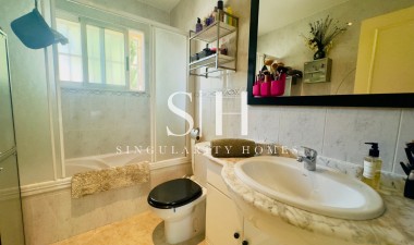 Resale - Villa - Benijofar