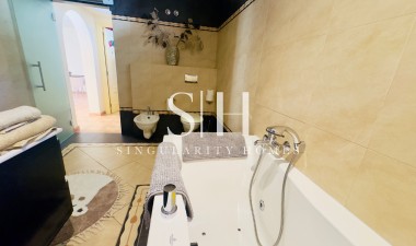 Resale - Villa - Benijofar