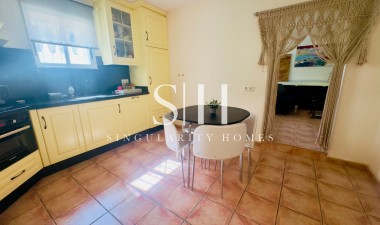 Resale - Villa - Benijofar