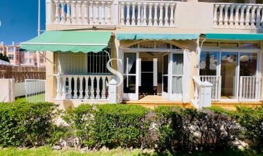 Återförsäljning - Lägenhet / lägenhet - Torrevieja - Los Frutales