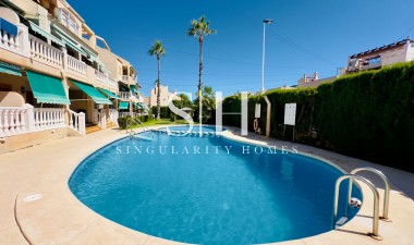 Återförsäljning - Lägenhet / lägenhet - Torrevieja - Los Frutales