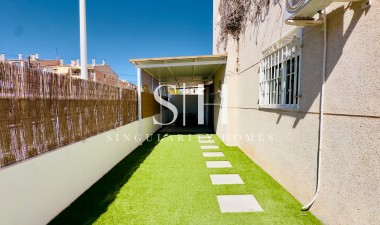 Återförsäljning - Lägenhet / lägenhet - Torrevieja - Los Frutales