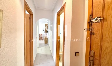 Resale - Apartment / flat - Torrevieja - Acequion