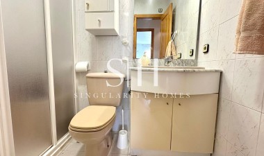 Resale - Apartment / flat - Torrevieja - Acequion