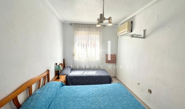 Resale - Apartment / flat - Torrevieja - Acequion