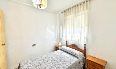Resale - Apartment / flat - Torrevieja - Acequion