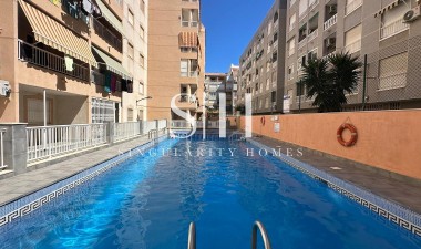 Resale - Apartment / flat - Torrevieja - Acequion