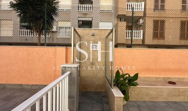 Resale - Apartment / flat - Torrevieja - Acequion
