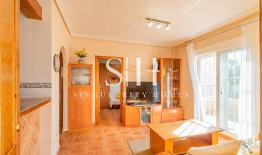 Wiederverkauf - Bungalow - Orihuela Costa - Punta Prima