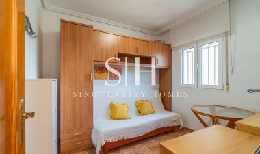 Wiederverkauf - Bungalow - Orihuela Costa - Punta Prima