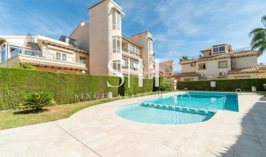 Wiederverkauf - Bungalow - Orihuela Costa - Punta Prima