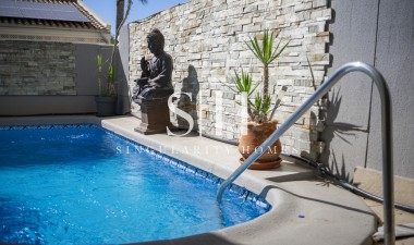 Resale - Villa - Las Ramblas Golf - Calle Mayor