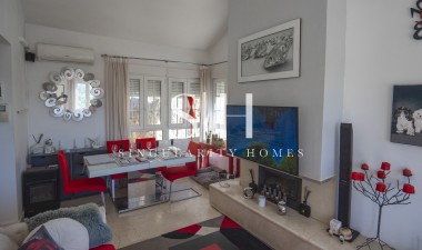 Resale - Villa - Las Ramblas Golf - Calle Mayor