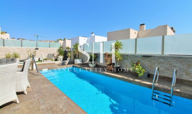 Resale - Villa - Villamartin