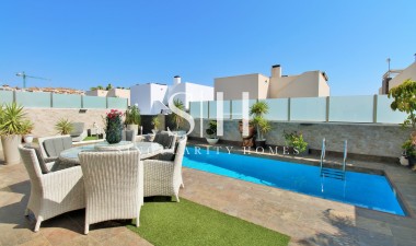 Resale - Villa - Villamartin