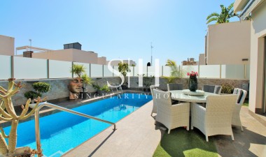 Resale - Villa - Villamartin