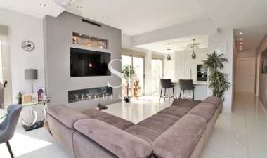 Resale - Villa - Villamartin