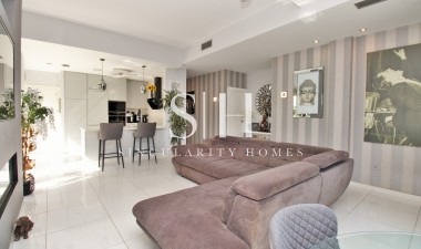 Resale - Villa - Villamartin