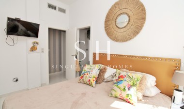 Resale - Villa - Villamartin