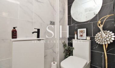 Resale - Villa - Villamartin