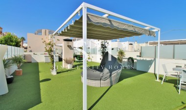 Resale - Villa - Villamartin